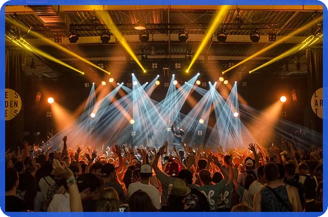 지니뮤직주가 전망과 관련 VR주식 분석